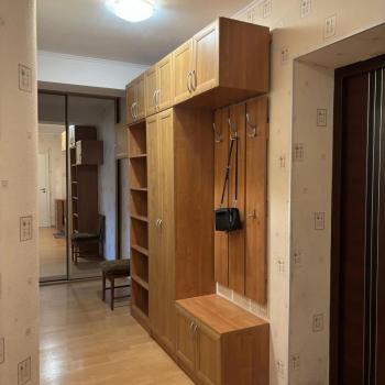 Сдается 1-комнатная квартира, 59 м²