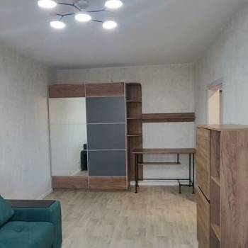 Сдается 1-комнатная квартира, 38 м²