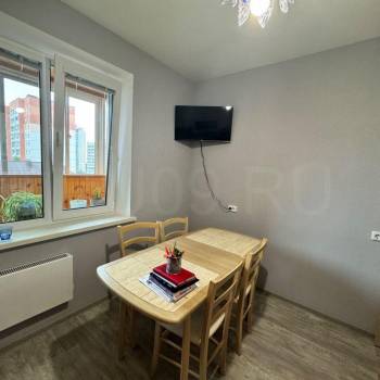 Продается 1-комнатная квартира, 39 м²