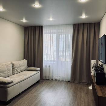 Продается 1-комнатная квартира, 41 м²