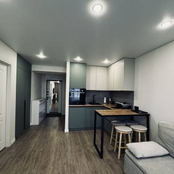 Продается 1-комнатная квартира, 41 м²