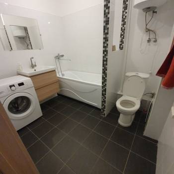 Сдается 1-комнатная квартира, 47 м²