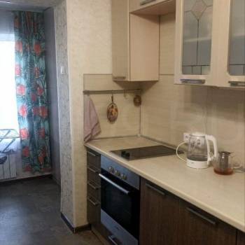 Сдается Многокомнатная квартира, 65 м²