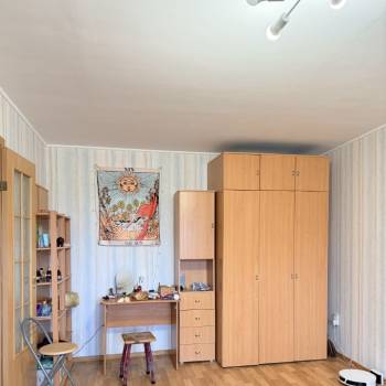 Продается 1-комнатная квартира, 38 м²