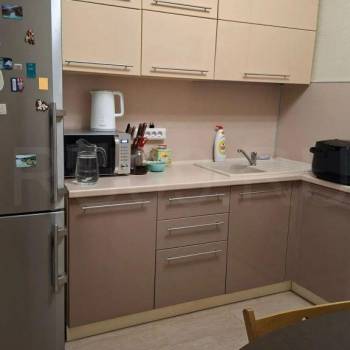 Продается 1-комнатная квартира, 43 м²