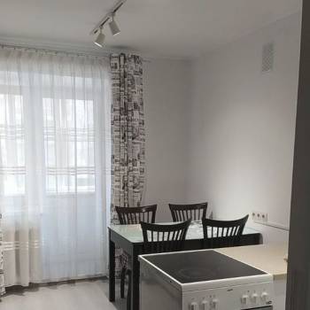 Сдается 1-комнатная квартира, 43 м²