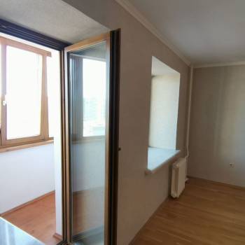 Продается 1-комнатная квартира, 52,5 м²