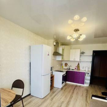 Сдается 1-комнатная квартира, 49,2 м²