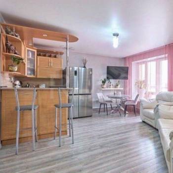 Продается 2-х комнатная квартира, 61,2 м²