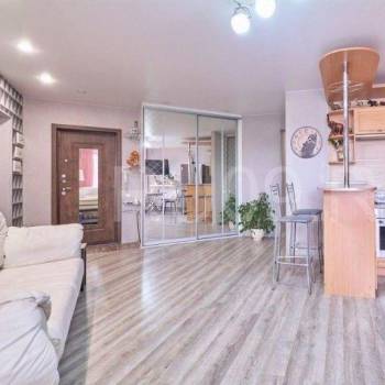 Продается 2-х комнатная квартира, 61,2 м²