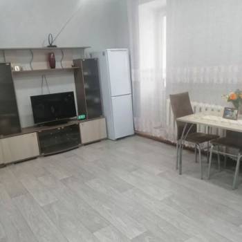 Продается 1-комнатная квартира, 40 м²