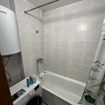Сдается 1-комнатная квартира, 44 м²