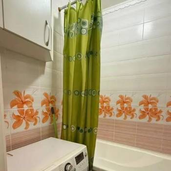 Сдается 2-х комнатная квартира, 345 м²