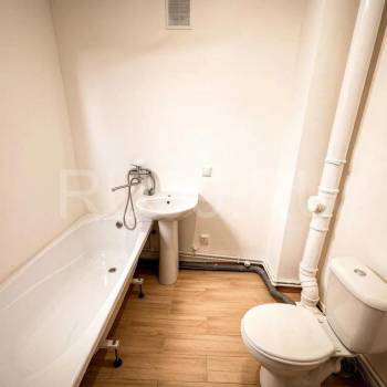 Продается 1-комнатная квартира, 33 м²