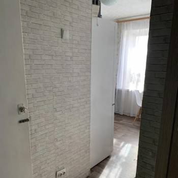 Продается 1-комнатная квартира, 32 м²