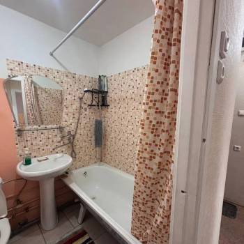 Продается 1-комнатная квартира, 35 м²