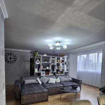 Продается Многокомнатная квартира, 102,7 м²