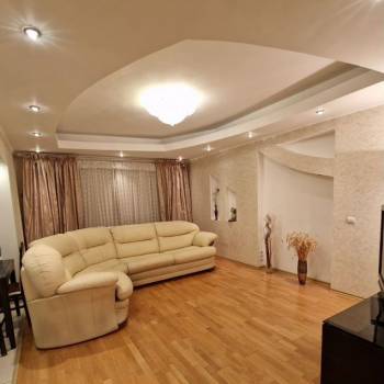 Продается 2-х комнатная квартира, 65 м²