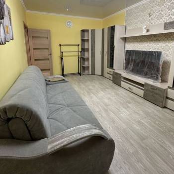 Продается 1-комнатная квартира, 43 м²