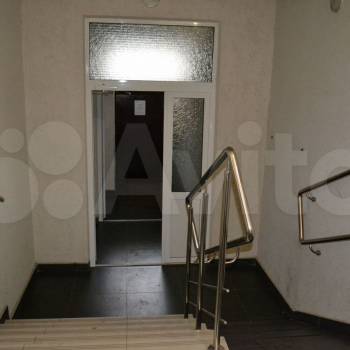 Продается 1-комнатная квартира, 69,6 м²