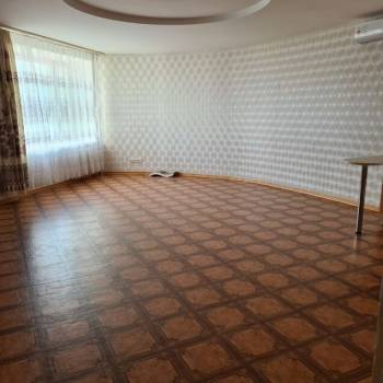 Продается 2-х комнатная квартира, 108 м²