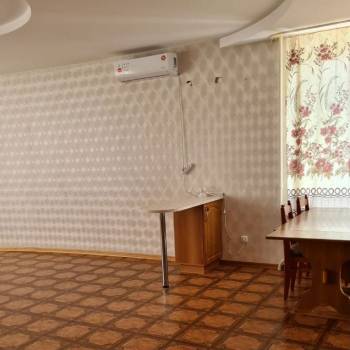 Продается 2-х комнатная квартира, 108 м²