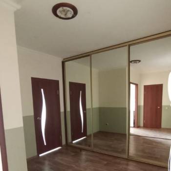 Продается 1-комнатная квартира, 53 м²