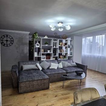 Продается Многокомнатная квартира, 110 м²