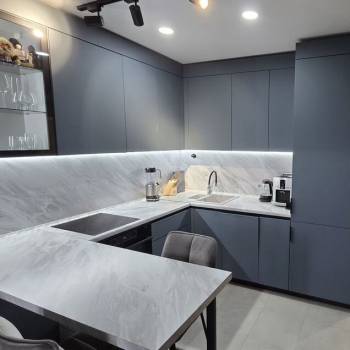 Продается 1-комнатная квартира, 47 м²