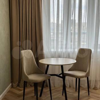 Продается 1-комнатная квартира, 41 м²