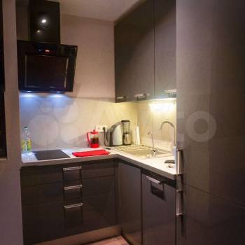 Продается 1-комнатная квартира, 42,7 м²