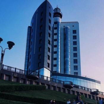 Продается 1-комнатная квартира, 203,5 м²