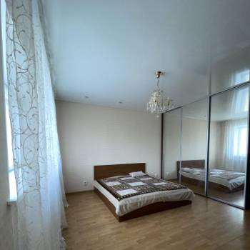 Сдается Многокомнатная квартира, 98 м²