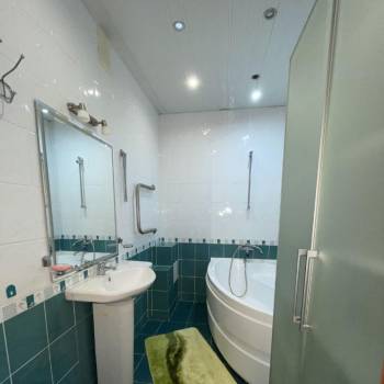 Сдается Многокомнатная квартира, 98 м²