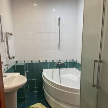 Сдается Многокомнатная квартира, 98 м²