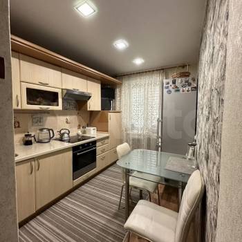 Продается Многокомнатная квартира, 75,9 м²