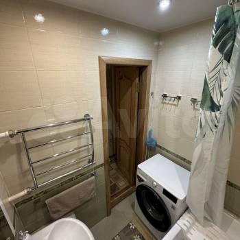 Продается Многокомнатная квартира, 75,9 м²