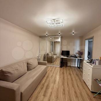 Продается 1-комнатная квартира, 39,5 м²