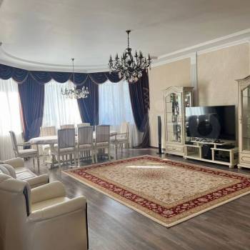 Продается Дом, 310 м²