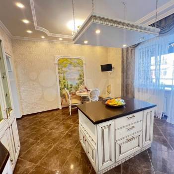 Продается Дом, 310 м²