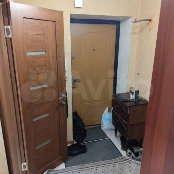 Продается 1-комнатная квартира, 42 м²