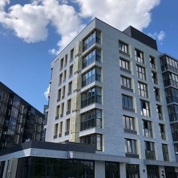 Продается 1-комнатная квартира, 45,6 м²