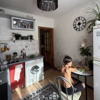 Продается 3-х комнатная квартира, 63 м²