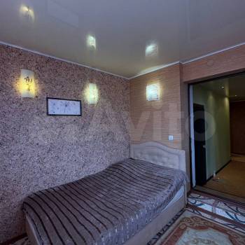 Продается 1-комнатная квартира, 55 м²