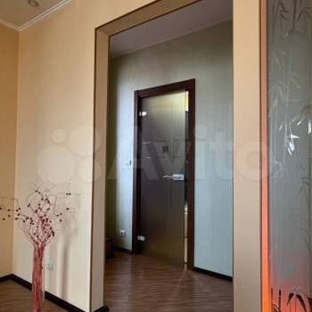 Продается 1-комнатная квартира, 55 м²