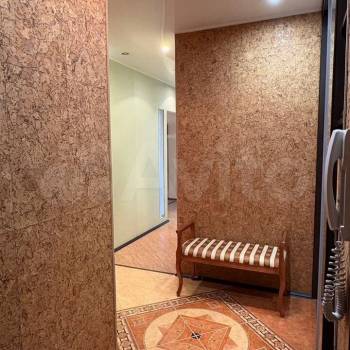 Продается 1-комнатная квартира, 55 м²