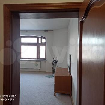 Продается Многокомнатная квартира, 199,4 м²