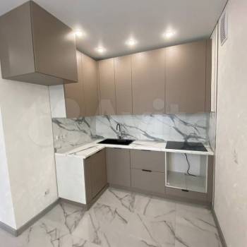 Продается 1-комнатная квартира, 37 м²