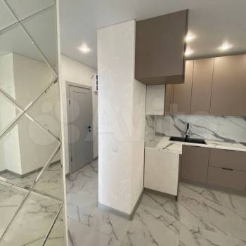 Продается 1-комнатная квартира, 37 м²