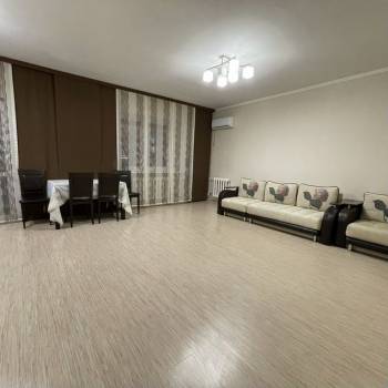 Продается 1-комнатная квартира, 54,5 м²